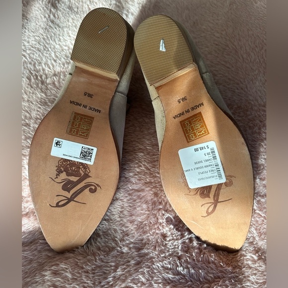 NIB Free People Charm Double V Ankle Boots Size 39.5 - Picture 10 of 10